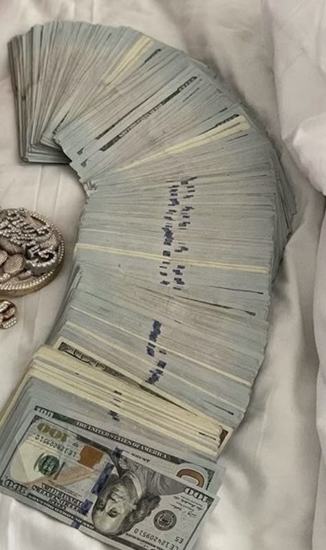 Money On Cash App, Money Vision Board, Money Stacks, Money Pictures, Money Motivation, Money On My Mind, Money Manifestation, Money Magnet, Vision Board Manifestation