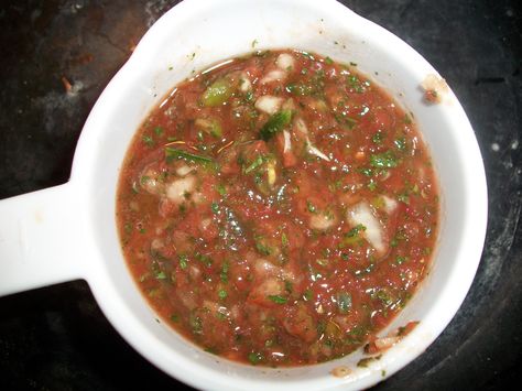 Hot Salsa Recipes, Restaurant Style Salsa Recipe, Southwestern Recipes, Restaurant Style Salsa, Salsa Sauce, Mexican Salsa, Hot Salsa, Salsa Ingredients, Hot Sauce Recipes