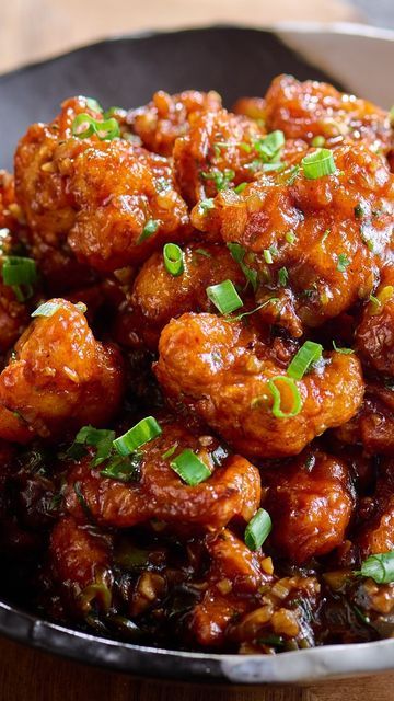 Gobi Manchurian, Szechuan Chicken, Indo Chinese Recipes, Manchurian Recipe, Cheesy Chicken Broccoli, Broiled Chicken, Visual Recipes, Recipetin Eats, Food Lab