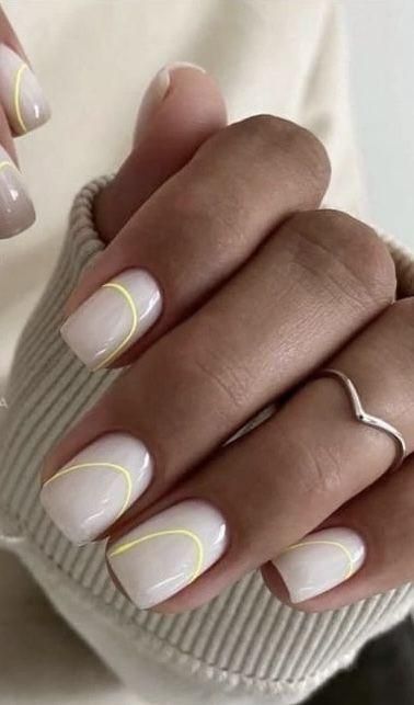 Spring Neutral Nails: Chic Minimalism for Your Fingertips Trendy Nails Minimalist, Modern Minimalist Nails, Neutral Nail Art Designs Classy, Minimal Summer Nails, Neutral Summer Nails, Summer Neutral Nails, Milky Nails, Sns Nails, Subtle Nails