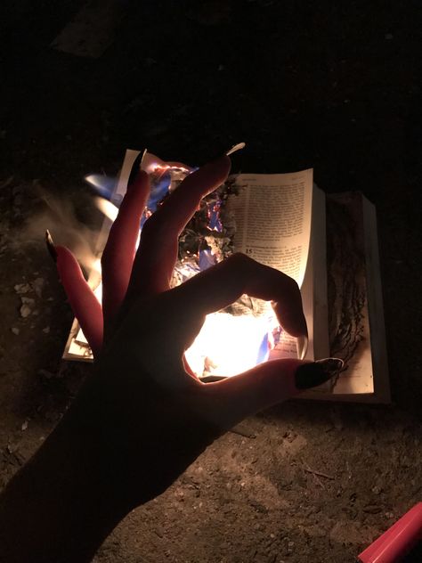 Burning Bible, Burn Victims, Raven Cosplay, Slow Burn, Aesthetic Art, Bible