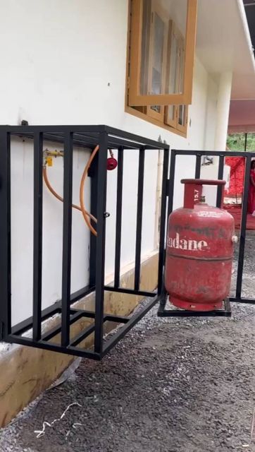 Gas Cylinder Stand, Gas Cylinder Storage Outside Kitchen, Gas Grill Ideas Design, Gas Cylinder Storage Ideas In Kitchen, Gas Cylinder Storage Ideas Outdoor, Gas Cylinder Storage Ideas, Home Grill Design, Steel Furniture Design, Grill Gate Design