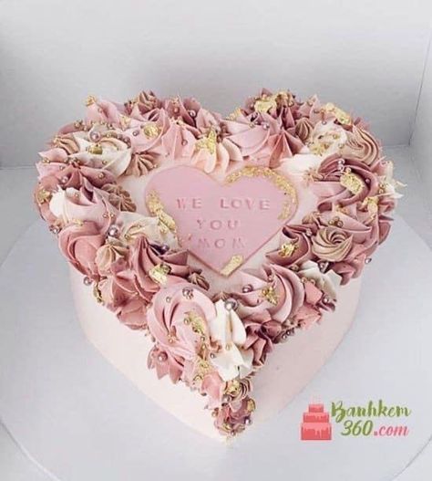 Heart Cake Design, Heart Birthday Cake, Mothers Day Desserts, Heart Cakes, Cupcake Cake Designs, Elegant Birthday Cakes, 16 Birthday Cake, Shaped Cake, Heart Shaped Cakes