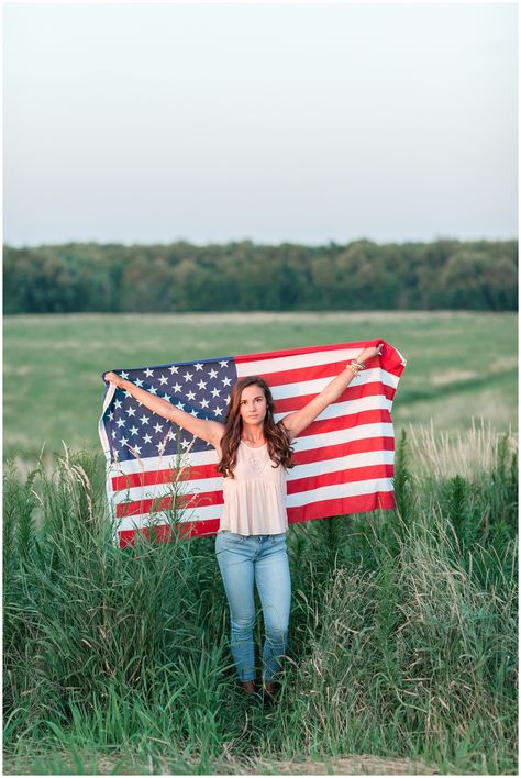 grassy field American flag senior picture ideas | Iowa Senior Photographer | CB Studio Senior Pictures With American Flag, Senior Picture Ideas American Flag, Senior 2024 Picture Ideas, Simple Senior Picture Ideas, Patriotic Senior Pictures, Senior Photo Ideas Country, Seniors Pictures Ideas, Cowgirl Senior Pictures Ideas, Country Pictures Ideas