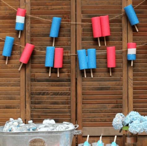 Get some red, white, and blue pool noodles and make some cute 4th of July decorations. #recycle #recycledcrafts #poolnoodles #4thofjuly #4thofjulydecoration #homedecor #craftgossip Pool Noodle Crafts, Popsicle Party, End Of Year Party, Recycled Crafts Kids, Pool Noodle, Back To School Party, Pool Noodles, End Of School Year, 4th Of July Decorations