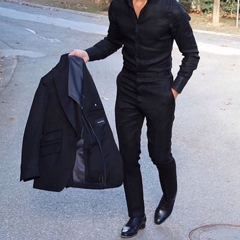 #fashion #menswear #menfashion #style #menstrend Men Outfits Aesthetic, All Black Suit, Formal Attire For Men, Black Outfit Men, Western Outfits Men, Black Suit Men, Formal Men Outfit, Fashion Suits For Men, Men Formal