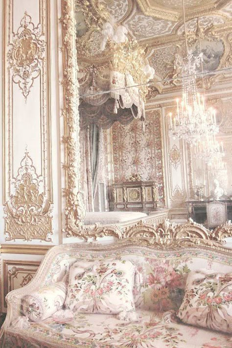 Fotocamere Vintage, Era Victoria, Architecture Baroque, Istoria Artei, Royal Core, Castle Aesthetic, Fotografi Digital, Royalty Aesthetic, Ethereal Aesthetic