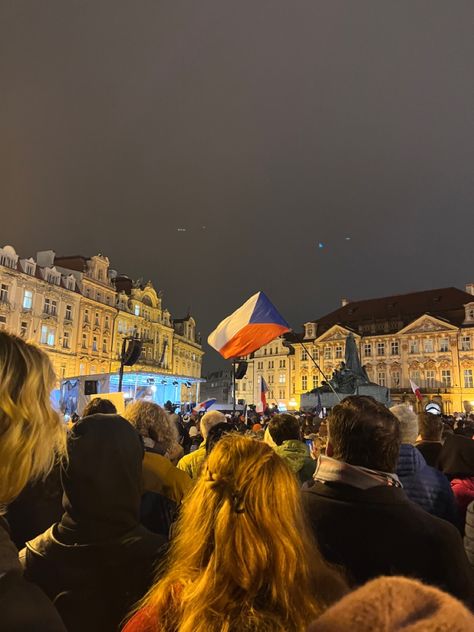 #demonstration #prague #flag #oldtownsqare #czechia Czechia Flag, Czechia Aesthetic, Prague Aesthetic, Prague, Cute Pictures, Vision Board, Brain, Flag, Collage