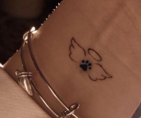 Dog Memorial Tattoos, Arm Band Tattoo, Memorial Tattoos, Band Tattoo, Dog Tattoo, Dog Memorial, Pretty Tattoos, I Tattoo, Arm Band