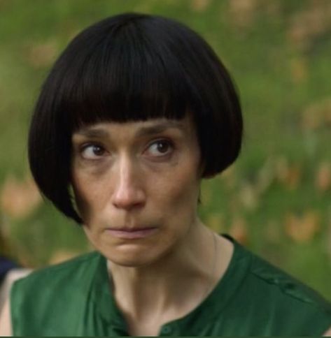 Hair Is Everything Fleabag, Fleabag Haircut, Fleabag Stills, Claire Haircut, Claire Fleabag, Breaking The Fourth Wall, I Love Cinema, Bowl Cut, Film Serie