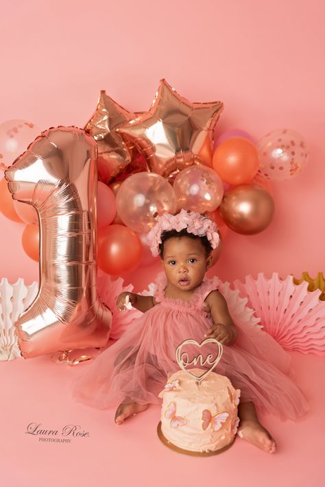 Cake crumbs, smiles, and a whole lot of love! Baba turns one in style. 🎁🎈 Our 1st Birthday Portrait Session information: https://www.laurarosephotography.co.za/1stbirthdayinfo #milestone #milestonephotography #1stbirthday #birthday #babyphotography #sandtonphotographer #johannesburgphotographer #johannesburgbabyphotography #johannesburgbabyphotographer #laurarosephotography Photoshoot Ideas For 1 Year Baby, 1st Photoshoot First Birthdays, 1 Yr Birthday Photoshoot Ideas, 1st Birthday Diy Photo Shoot Ideas, One Year Girl Photoshooting, 1st Birthday Photo Shoot Ideas At Home, Baby Girl 1st Birthday Photoshooting, Baby Birthday Photoshoot 1 Year, Baby Girl First Birthday Photoshooting