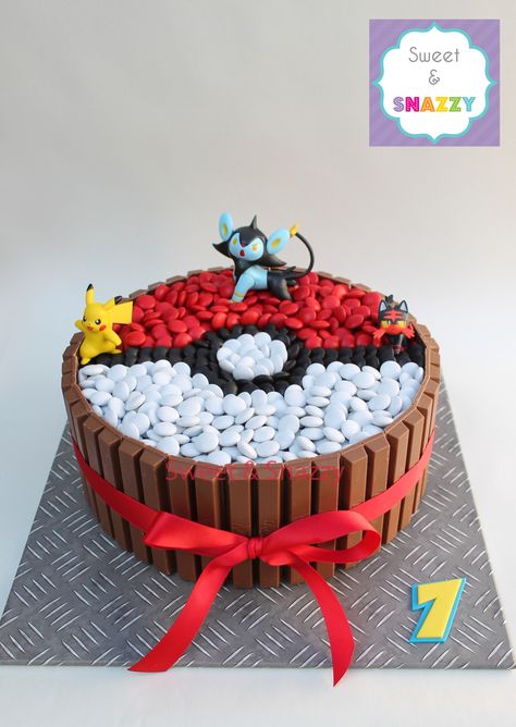 Pokemon Cake - Pokemon KitKat Cake by Sweet & Snazzy https://www.facebook.com/sweetandsnazzy Bolo Pikachu, Cake Pokemon, Pokemon Themed Party, Pokemon Birthday Cake, Pikachu Cake, Kitkat Cake, Pokemon Cake, Poke Ball, Pokemon Birthday Party