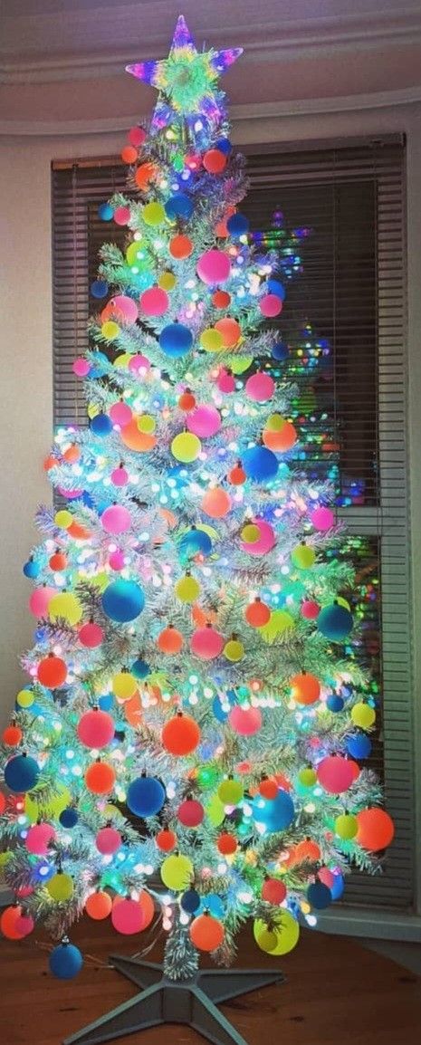 Neon Xmas Tree, Neon Christmas Tree Decorations, Glow Christmas Party, Neon Christmas Party, Neon Christmas Tree, Winter Rave, Outdoor Christmas Tree Decorations, Neon Christmas, Pto Ideas