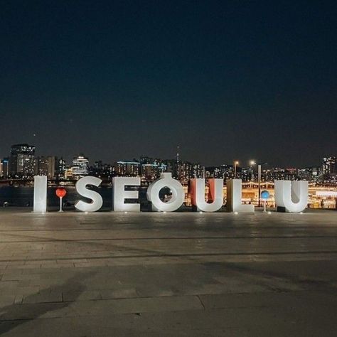 #Seoul #Instagram #Seoul_Korea_Aesthetic #Korea_Aesthetic Highlight Covers Business, Highlight Covers Instagram Black, Heart Highlight, Business Highlight Covers, Highlight Covers Friends, Neutral Highlight Covers, Pink Highlight Covers, Instagram Highlight Covers Blue, Seoul Instagram