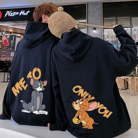 White Toms, Kawaii Hoodie, Mens Pullover Sweater, Cartoon Tops, Couples Sweaters, Black Toms, Matching Hoodies, Stylish Hoodies, Couples Sweatshirts