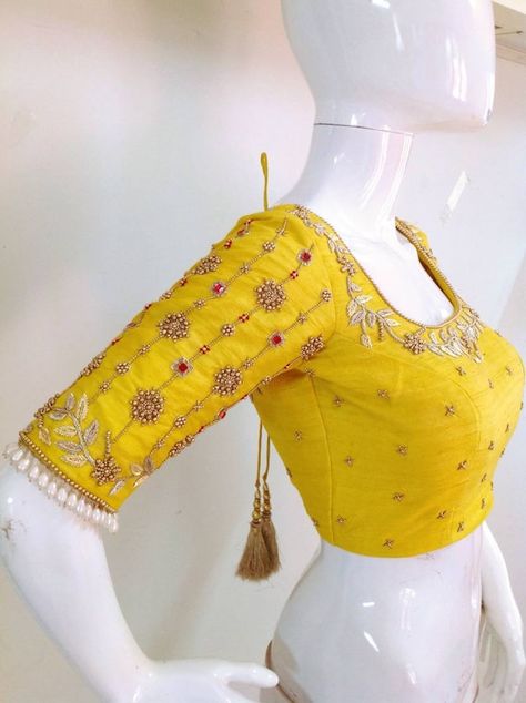 Zardosi Design, Yellow Blouse Designs, Sari Design, Pattu Saree Blouse Designs, Wedding Blouse Designs, Maggam Work Blouse Designs, Blouse Designs Silk, Elegant Blouse Designs, Unique Blouse Designs