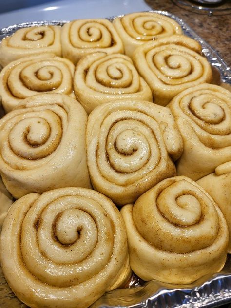 Easy Cinnamon Rolls (from scratch) - Easy DIY Recipes Diy Cinnamon Rolls, Chicken Hashbrown Casserole, Rolls From Scratch, Easy Cinnamon Rolls, Coffee Icing, Cinnamon Rolls From Scratch, Diy Cinnamon, White Bean Soup Recipes, Cinnamon Roll Recipe Homemade