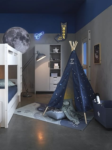 Stars and moon theme children's bedroom in navy blue and grey | Maisons du Monde Space Theme Bedroom Ideas, Navy Kids Bedroom, Navy Space Bedroom, Blue Kid Bedroom, Navy Blue Kids Bedroom, Space Themed Bedroom Boys, Sky Themed Kids Bedroom, Blue Boys Bedroom Ideas, Blue Childrens Bedroom