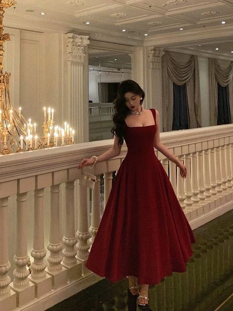 Burgundy Graduation Dress, Red Velvet Dress Aesthetic, Birthday Outfit Red Dress, Dress For Convocation Ceremony, Christmas Dress Women Classy Simple, Formal Attire Women Dress, Red Satin Dress Aesthetic, Classy Prom Dresses Red, Prom Dresses High School