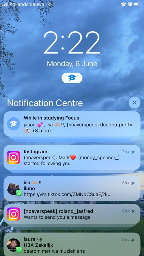 Lots Of Notifications Aesthetic, Message Organization Phone, Lots Of Notifications, Notifications Aesthetic, Phone Update, Undertale Wallpaper, Focus Mode, Cute Home Screens, Cute Instagram Captions