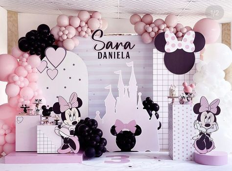 Vintage Minnie Mouse Party, Minnie Mouse Birthday Theme, Minnie Mouse Decorations, Minnie Mouse Theme Party, Minnie Mouse Birthday Party Decorations, Minnie Mouse Birthday Decorations, Disneyland Birthday, Princess Birthday Party Decorations, 1st Birthday Girl Decorations