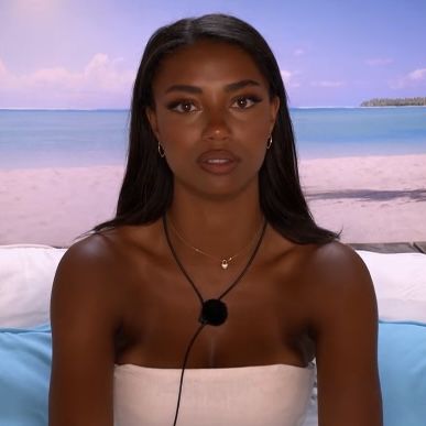 uma jammeh love island 2024 Uma Jammeh Outfits, Live Love Island, Uma Jammeh Makeup, Uma Love Island, Gilded Lily, Scorpio Moon, Pretty Ppl, Face Card, Autumn 2024