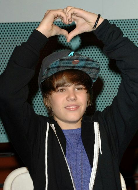 im doing a fetus justin bieber spam cause my baby is turning 20 tomorrow and im not ready.)': Justin Bieber 2009, Justin Bieber My World, Justin Bieber Baby, Justin Baby, Justin Bieber Posters, Justin Bieber Images, Justin Bieber Photos, I Love Justin Bieber, Justin Beiber