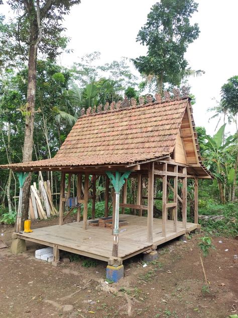 Rumah kayu 4×6 (Jineman) Bamboo House Design, Bamboo House, Jimbaran, House Design, Anime, Quick Saves, Design