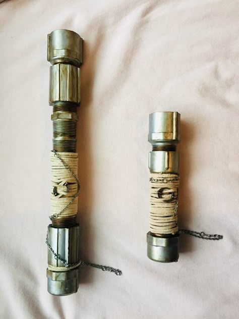 Star Wars Custom Lightsaber, Diy Lightsaber Hilt, Lightsaber Tricks, Obi Wan Kenobi Aesthetic, Lightsaber Design Ideas, Kenobi Aesthetic, Lightsaber Diy, Build Your Own Lightsaber, Crafts For Bedroom