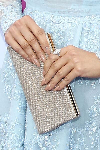 Nude Nail JLo Jlo Nails, Nude Nail, Celebrity Jewelry, Crazy Nails, Boss Life, Manicure At Home, Lovely Clothes, H Style, Mani Pedi