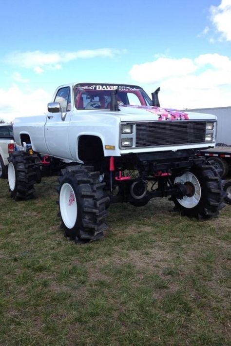 2.5 Ton Chevy Mud Truck Mud Racing Trucks, Older Trucks, Muddy Trucks, Biggest Truck, Best Off Road Vehicles, Vintage Chevy Trucks, Trucks Lifted, Country Trucks, Trucks Lifted Diesel