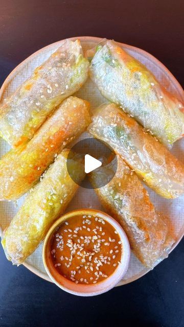 Soy Paper Recipes, Recipes With Rice Paper Sheets, Veg Roll Recipe Video, Rice Paper Recipes Videos, Paper Rice Rolls, Rice Sheet Recipe, Rice Sheets Rolls, What To Make With Rice Paper, Spring Roll Sheets Recipes