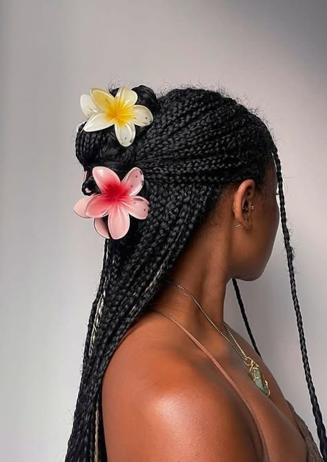 Styling Braids, Cute Box Braids, Pretty Braids, Single Braids, Cute Box Braids Hairstyles, Protective Hairstyles Braids, Pretty Braided Hairstyles, Pretty Ppl, Black Femininity