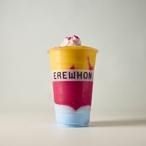 I Tried Winnie Harlow's Erewhon Smoothie & It's So Insta-Worthy Erewhon Aesthetic Food, Erewhon Smoothie Recipes, Glow Smoothie, Erewhon Smoothie, Sunrise House, Smoothie Aesthetic, Juice Store, Wellness Content, College Food