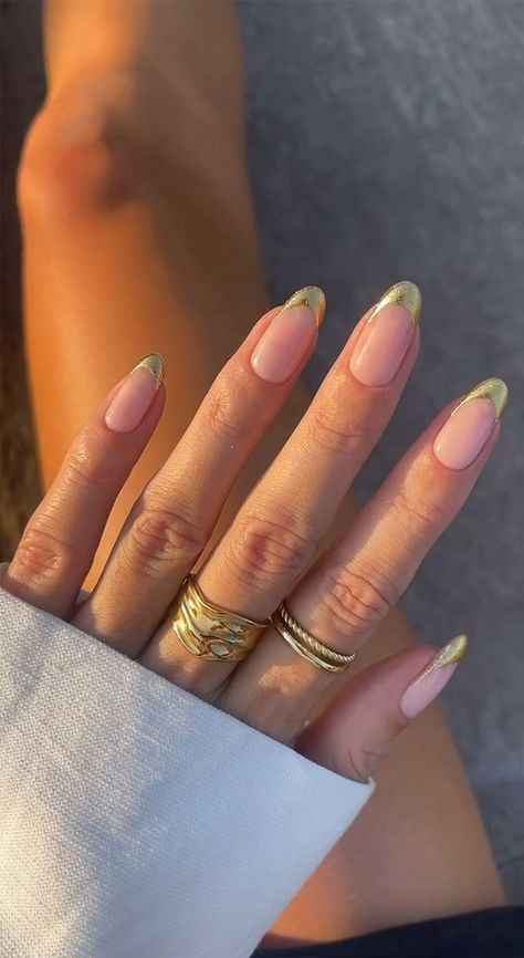 french tip nails, french tip nails 2022, white french tip nails, french tip nails short, french tip nails long, square french tip nails, french tip nails design, french tip nails with color, double french tip nails, french tip nails coffin, simple white french tip nails Oval Nails Gold, Gold French Tip, Nails Oval, Gold Nail Designs, Edge Nails, Nails Gold, White French Tip, Tip Nails, Oval Nails