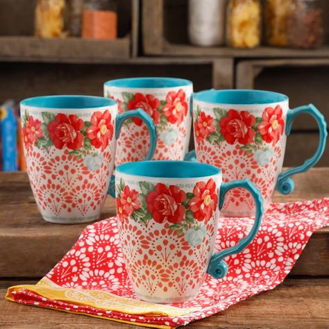 The Pioneer Woman Spring Collection at Walmart | POPSUGAR Food Pioneer Woman Dishes, Women Decor, Pioneer Woman Kitchen Decor, Baked Dessert, Pioneer Woman Kitchen, Pioneer Woman Recipes, Kitchen Things, Kitchen Decor Themes, Ree Drummond