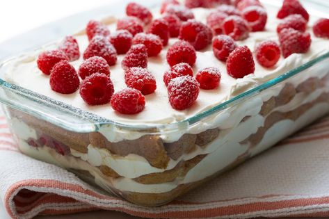 Berry tiramisu Gma Recipes, Berry Tiramisu, Salad Watermelon, Corn Pasta Salad, Pumpkin Sheet Cake, Corn Pasta, Watermelon Gazpacho, No Cook, Tiramisu Recipe