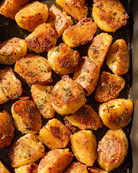 The Best Crispy Roast Potatoes Ever, Vegan Crispy Potatoes, Vegan Roast Potatoes, Vegan Roasted Potatoes, Crunchy Roasted Potatoes, Crispy Roasted Potatoes In Oven, Roasted Russet Potatoes, Italian Roasted Potatoes, Crispy Oven Roasted Potatoes