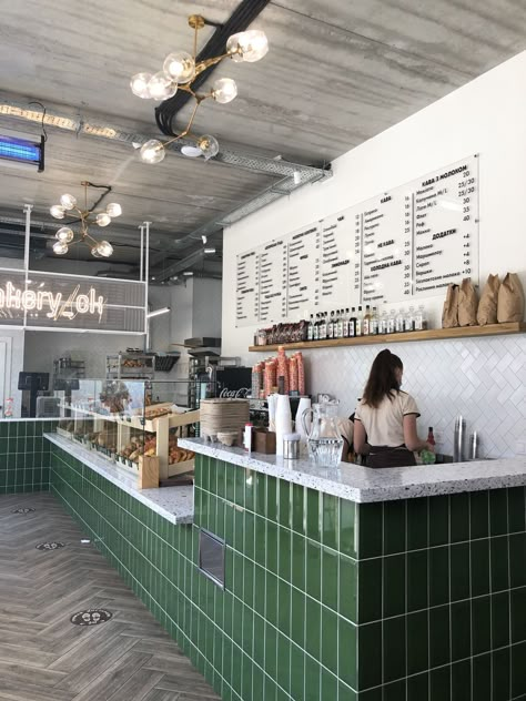 Cafe Interior Design Counter, Green Coffee Shop Design, Display Room Design, Urban Cafe Design, Coffee Shop Inspiration, Cafe Counter Design, Green Coffee Shop, Green Bakery, Kaffe Station