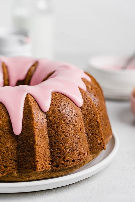 Orange Bundt Cake, Donut Flavors, Easy Donuts, Donut Cake, Lemon Bundt Cake, Cake Platter, Sheet Cakes, Browned Butter, Bundt Cakes Recipes