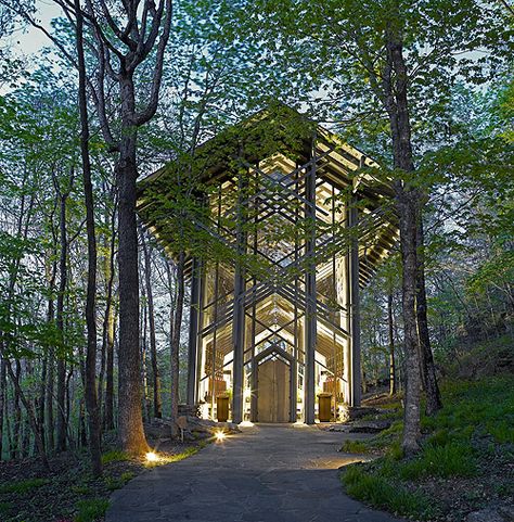 thorncrown chapel in eureka springs arkansas Thorn Crown Chapel, Thorn Crown, Thorncrown Chapel, Glass Chapel, Eureka Springs Arkansas, Country Churches, Eureka Springs, Peaceful Places, Place Of Worship