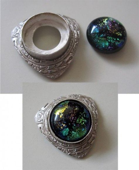 Fine silver bezel wire setting embedded in fine silver metal clay before firing and set with a dichroic glass cabochon after firing. Metal Clay Rings, Metal Clay Art, Metal Clay Tutorial, Bezel Wire, Pmc Jewelry, Hantverk Diy, Precious Metal Clay Jewelry, Art Clay Silver, Jewelry Hacks