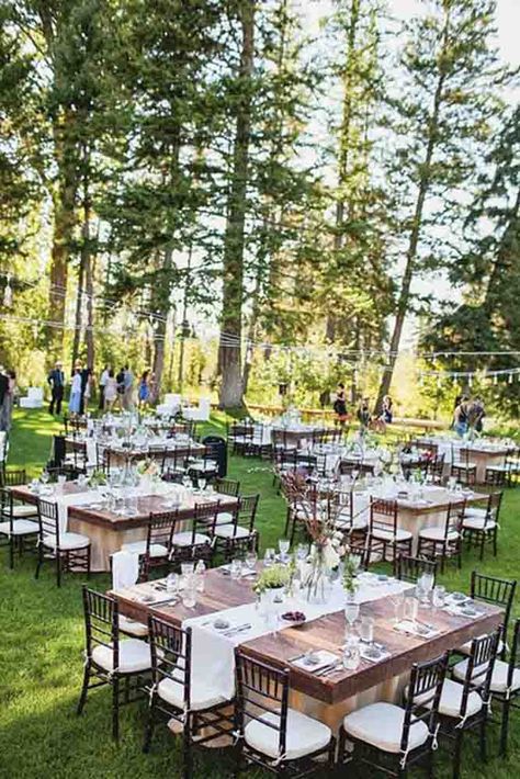 Interesting way to lay out an outdoor wedding reception - Best Wedding Reception Seating Layouts ❤ See more: http://www.weddingforward.com/best-wedding-reception-seating-layouts/ #wedding #bride Wedding Reception Seating Arrangement, Wedding Reception Seating, Romantic Outdoor Wedding, Reception Seating, Summer Wedding Outdoor, Outdoor Wedding Reception, Tables And Chairs, Outdoor Reception, Rustic Outdoor