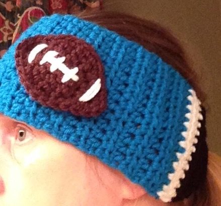 Crochet Football Applique Pattern Free, Crochet Seahawks, Crochet Football Pattern, Crochet Baby Hats Girl, Football Headband, Ponytail Headband, Headbands Crochet, Headband Ponytail, Crochet Appliqué