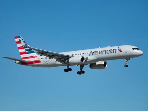 American Airlines First Class Seats, Book Flight, Business Class Seats, First Class Seats, Boeing 757, Miami International Airport, Flying With Kids, American Air, Massimo Vignelli