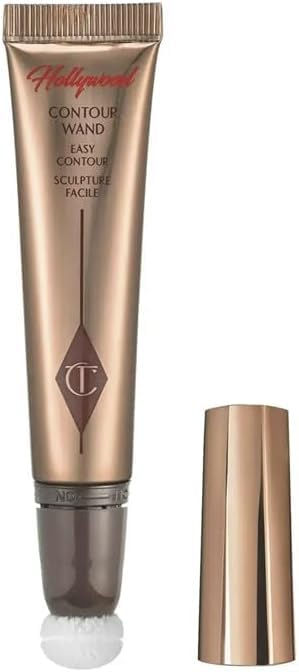 Charlotte Tilbury Hollywood Contour Wand Light-Medium Charlotte Tilbury Contour, Hollywood Contour Wand, Lighting And Shading, Contour Wand, Contouring Stick, Summer Necessities, Face Face, Favorite Makeup Products, Makeup Eyes