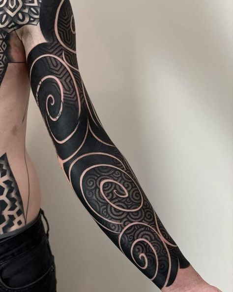 Black Tattoos Men, Japanese Bodysuit Tattoo, Solid Black Tattoo, Full Tattoo, Forearm Band Tattoos, Saved Tattoo, Tattoos Men, Blackout Tattoo, 4 Tattoo