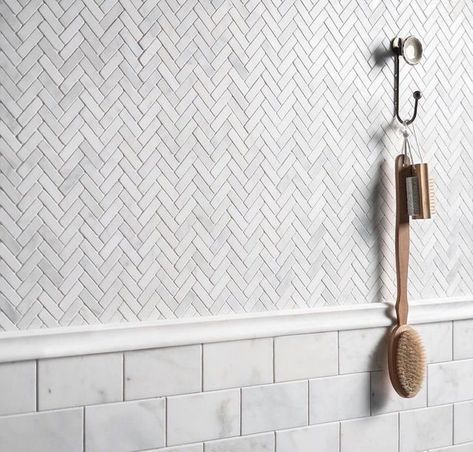 Tile Around Bathtub, Herringbone Wall Tile, Marble Herringbone Floor, Herringbone Tile Bathroom, Half Wall Shower, Boutique Bathroom, Herringbone Mosaic Tile, Marble Herringbone, Marble Tile Bathroom