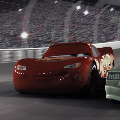 Lightning Mcqueen Icon, Mcqueen Icon, Couple Cars, Cars The Movie, Car Movie, Mcqueen 3, Disney Cars Wallpaper, Disney Cars Movie, Aryton Senna