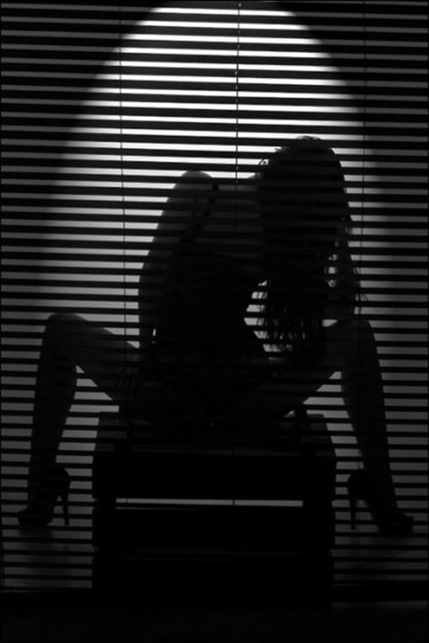 Shadow Photography, Foto Tips, Foto Poses, Dark Beauty, A Chair, White Photography, Black And White Photography, Photography Inspiration, Photography Poses